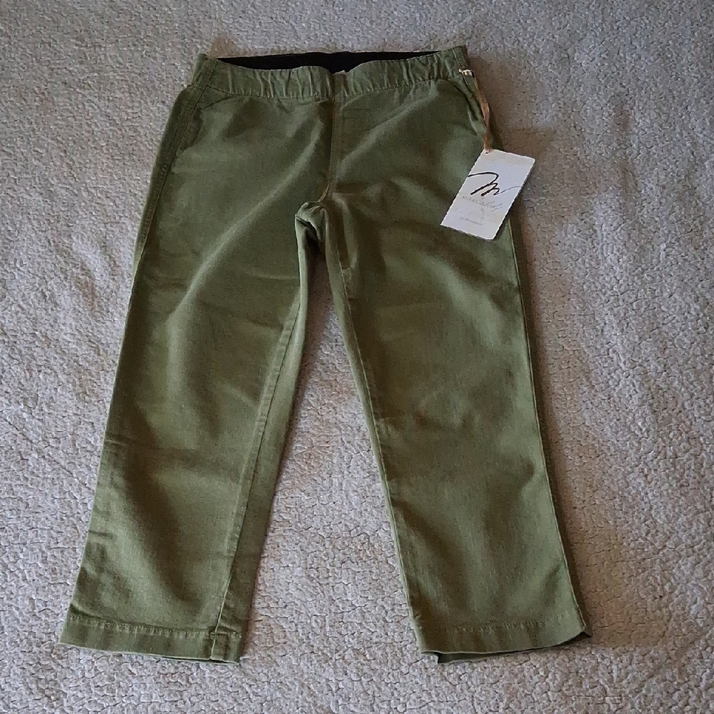 New Miraclebody Elegant Olive Women's Capris